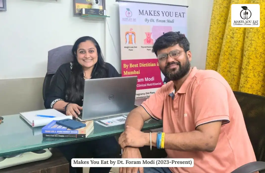 Dt. Foram Modi with her clients at Makes You Eat by Dt. Foram Modi, Mumbai.