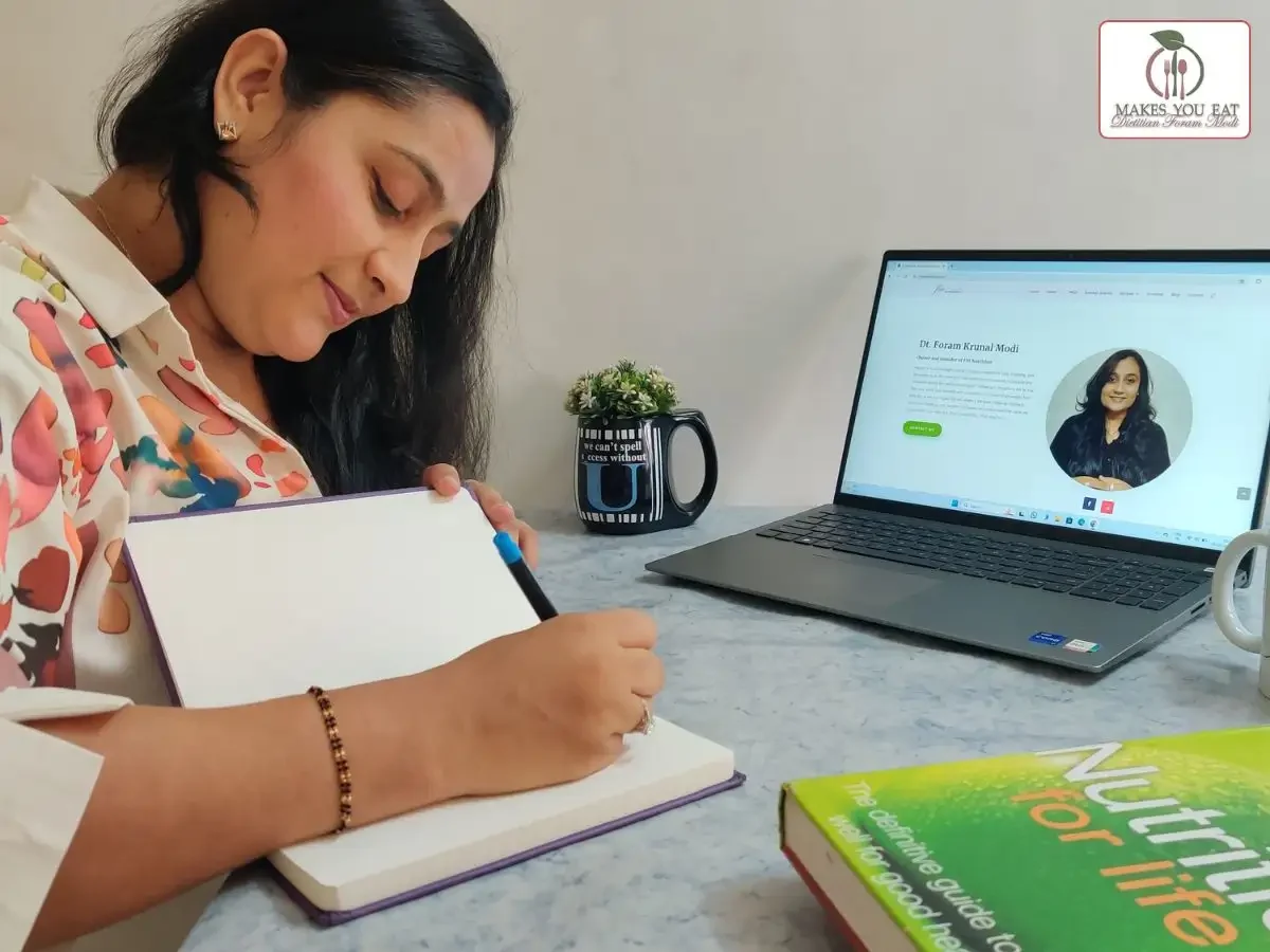 Anti inflammatory Dietitian Dt. Foram Modi writing in her book.