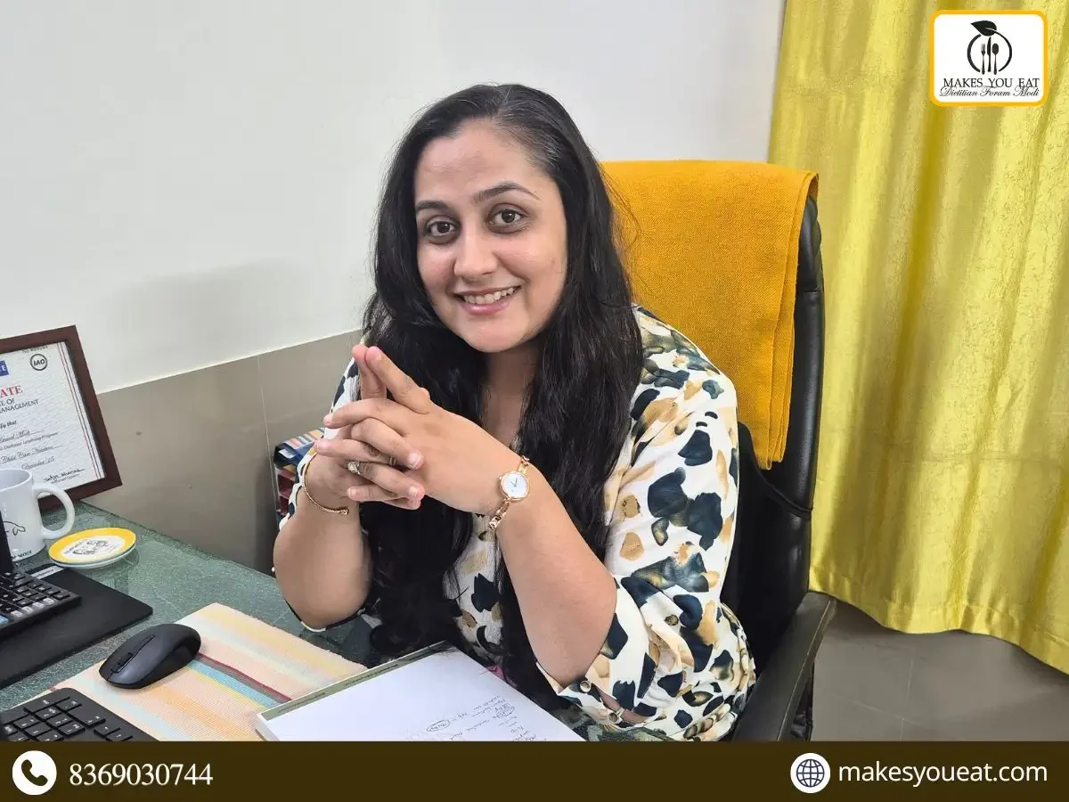 Liver Nutritionist Dt. Foram Modi at her nutrition clinic.